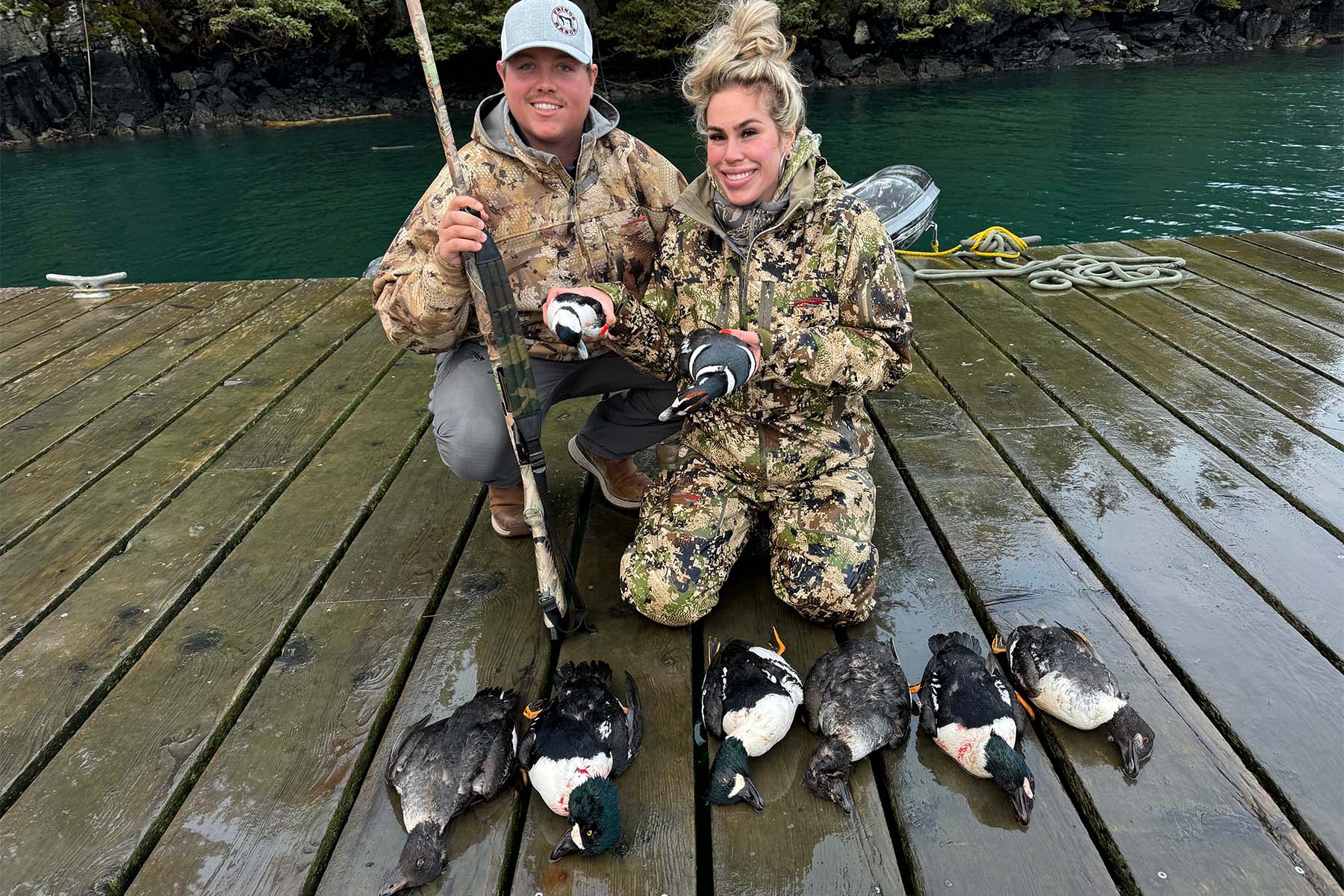 kodiak-island-duck-hunt-couple